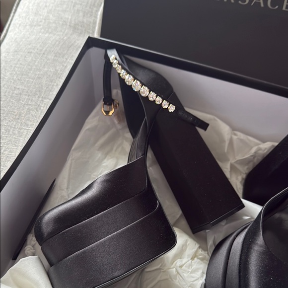 Versace Aevitas Platform Black Women's Shoes with Crystal Accents - Picture 4 of 9